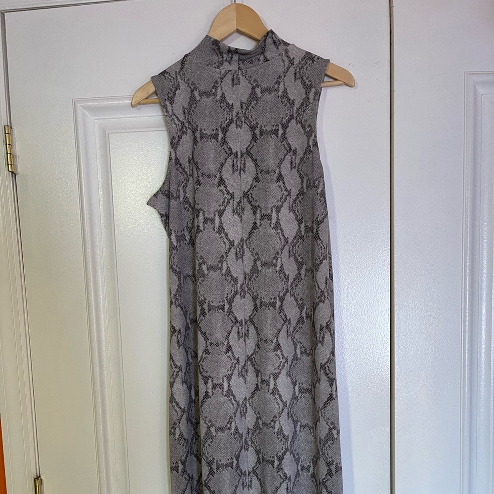 Banana Republic Gray Snake Print Midi Dress